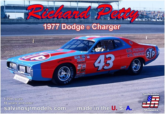 Salvinos RPDC1977D 1/25 Richard Petty 1977 Dodge Charger